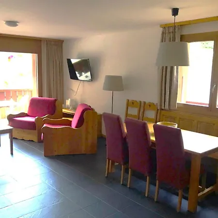 Mountain River Luxury Apartment *