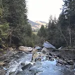 Mountain River Luxury *